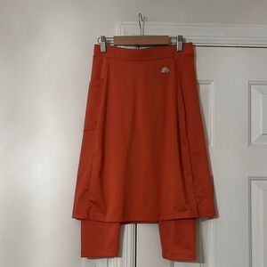 Snoga athletics skirt with mid leggings